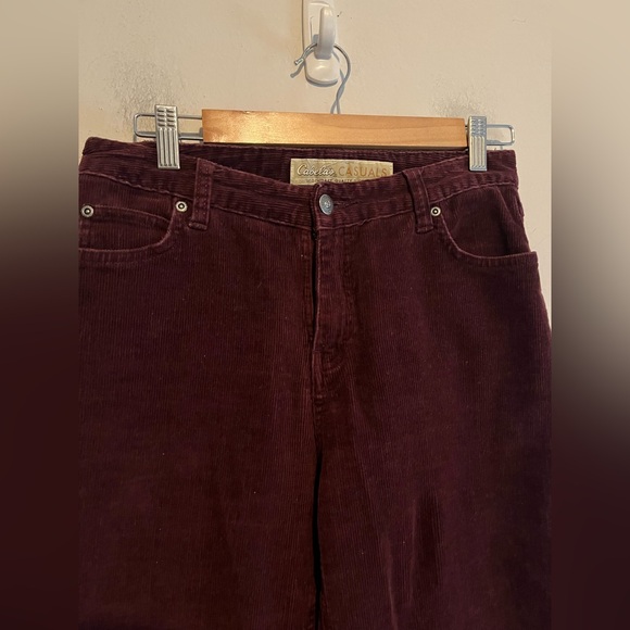 Cabelas Casuals Burgundy Corduroy Pants Straight Leg Casual Retro Size 6 - Picture 2 of 10